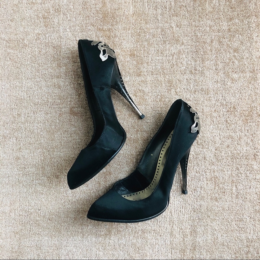 Stella McCartney Black Satin 'Filigree' Pump